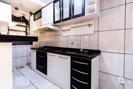 Cozinha de apartamento à venda com 1 quarto, 42m² em Azenha, Porto Alegre