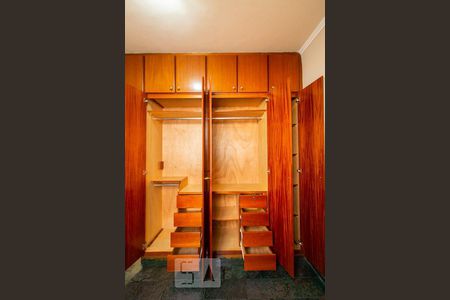 Armário Quarto 1 de apartamento à venda com 2 quartos, 55m² em Santa Amélia, Belo Horizonte