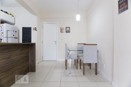 Sala de apartamento para alugar com 2 quartos, 72m² em Itacorubi, Florianópolis