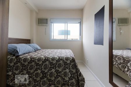 Quarto 2 de apartamento para alugar com 2 quartos, 72m² em Itacorubi, Florianópolis