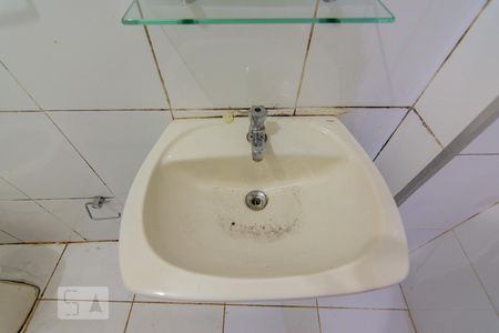 banheiro de apartamento para alugar com 1 quarto, 58m² em Santa Efigênia, São Paulo