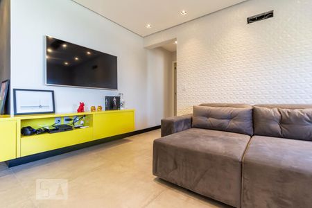 Sala de TV de apartamento à venda com 1 quarto, 74m² em Alphaville Industrial, Barueri