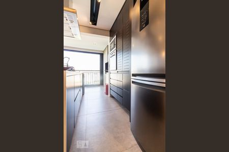 Cozinha de apartamento à venda com 1 quarto, 74m² em Alphaville Industrial, Barueri