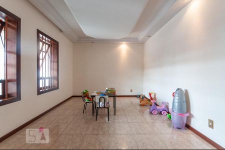 Sala de casa à venda com 4 quartos, 445m² em Vila Nogueira, Campinas