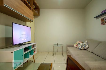 Sala de apartamento para alugar com 2 quartos, 62m² em Dom Cabral, Belo Horizonte
