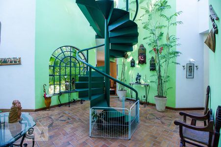 Hall de entrada de casa de condomínio para alugar com 4 quartos, 600m² em Itanhangá, Rio de Janeiro