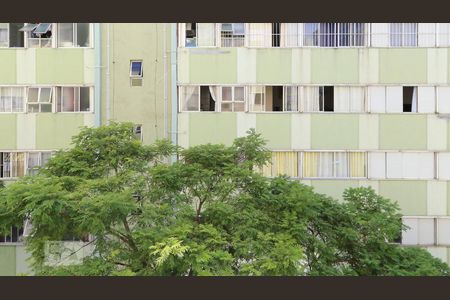 Vista da janela de apartamento para alugar com 2 quartos, 66m² em Jardim Leonor Mendes de Barros, São Paulo