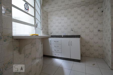 Cozinha de apartamento para alugar com 2 quartos, 80m² em Centro, Belo Horizonte