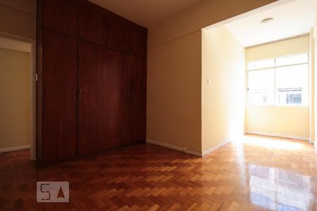 Quarto 2 de apartamento para alugar com 2 quartos, 80m² em Centro, Belo Horizonte