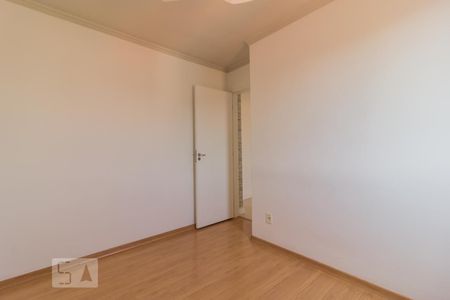 Quarto 2 de apartamento para alugar com 2 quartos, 46m² em Jardim Adriana, Guarulhos