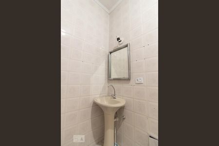 Banheiro de casa para alugar com 3 quartos, 500m² em Vila Congonhas, São Paulo