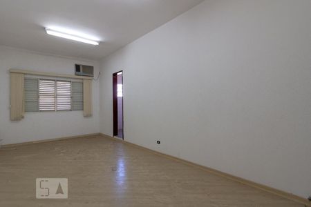 Suíte 1 de casa para alugar com 3 quartos, 500m² em Vila Congonhas, São Paulo