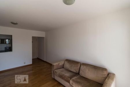 Sala de apartamento para alugar com 2 quartos, 75m² em Vila Ipojuca, São Paulo