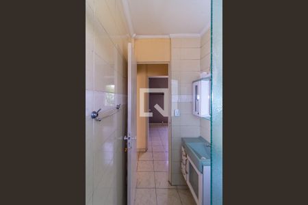 Banheiro de apartamento para alugar com 2 quartos, 55m² em Piratininga, Osasco