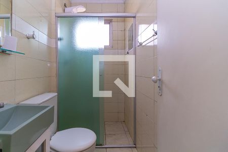 Banheiro de apartamento para alugar com 2 quartos, 55m² em Piratininga, Osasco