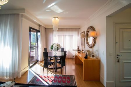 Sala de apartamento à venda com 3 quartos, 148m² em Cambuí, Campinas
