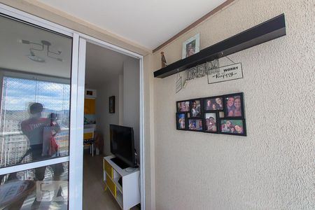 Sacada da Sala de apartamento à venda com 2 quartos, 52m² em Vila Galvão, Guarulhos