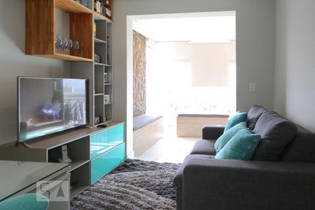 Sala de apartamento para alugar com 2 quartos, 67m² em Vila Isolina Mazzei, São Paulo