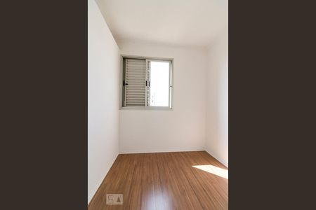 Quarto 1  de apartamento para alugar com 2 quartos, 58m² em Chácara Califórnia, São Paulo