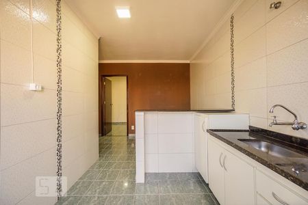 Cozinha de casa para alugar com 1 quarto, 65m² em Vila Lúcia, São Paulo