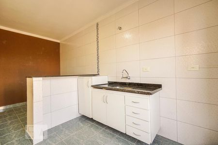 Cozinha de casa para alugar com 1 quarto, 65m² em Vila Lúcia, São Paulo