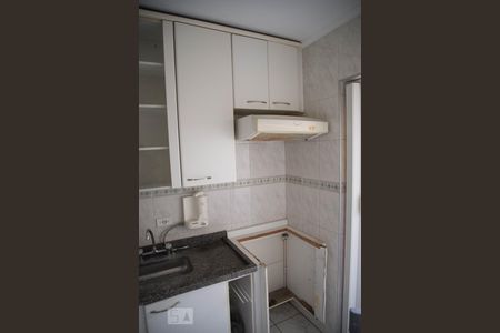 Cozinha  de apartamento à venda com 2 quartos, 57m² em Vila Pereira Cerca, São Paulo