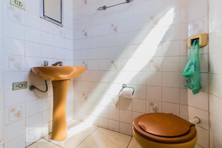 Banheiro de casa para alugar com 2 quartos, 70m² em Vila Vitória, Santo André