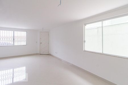 Sala de casa de condomínio para alugar com 3 quartos, 148m² em Uberaba, Curitiba