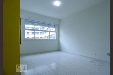 Studio à venda com 32m², 1 quarto e sem vagaKitnet