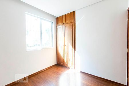 Quarto 2 de apartamento para alugar com 3 quartos, 80m² em Havaí, Belo Horizonte