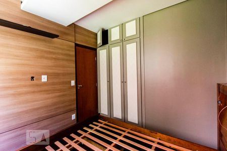 Quarto 1 de apartamento para alugar com 3 quartos, 80m² em Havaí, Belo Horizonte