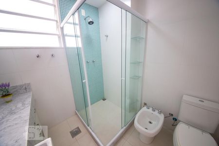 Banheiro da Suíte  de apartamento à venda com 2 quartos, 75m² em Icaraí, Niterói