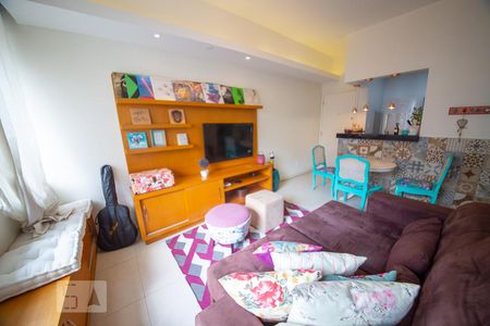 Sala  de apartamento à venda com 2 quartos, 75m² em Icaraí, Niterói