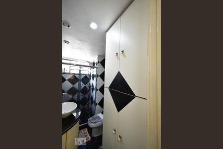 Apartamento à venda com 50m², 2 quartos e 2 vagas Apartamento à venda com 50m², 2 quartos e 2 vagasBanheiro