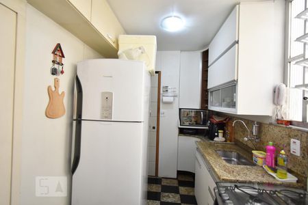 Apartamento à venda com 50m², 2 quartos e 2 vagas Apartamento à venda com 50m², 2 quartos e 2 vagasCozinha