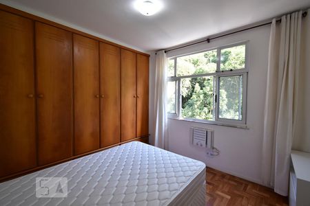 Quarto  de apartamento para alugar com 2 quartos, 54m² em Icaraí, Niterói
