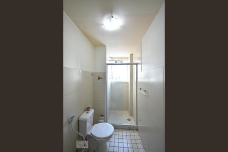 Banheiro  de apartamento para alugar com 2 quartos, 54m² em Icaraí, Niterói