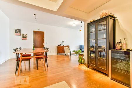 Sala de apartamento para alugar com 2 quartos, 112m² em Pinheiros, São Paulo