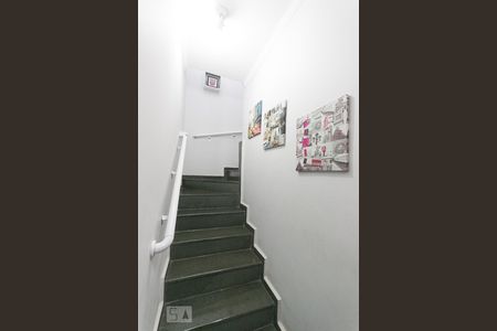 Escada de casa à venda com 3 quartos, 205m² em Jardim Clímax, São Paulo