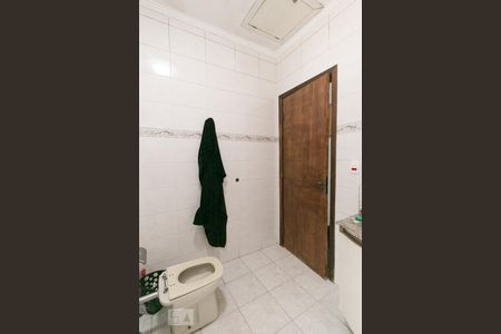 Banheiro 2 de casa à venda com 3 quartos, 205m² em Jardim Clímax, São Paulo