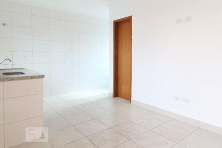 Sala e cozinha de casa para alugar com 1 quarto, 30m² em Jardim Modelo, São Paulo