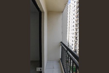 Sacada de apartamento para alugar com 2 quartos, 49m² em Jardim Flor da Montanha, Guarulhos