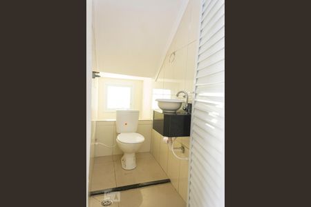 Banheiro 1 de casa à venda com 3 quartos, 250m² em Jardim Stella, Santo André