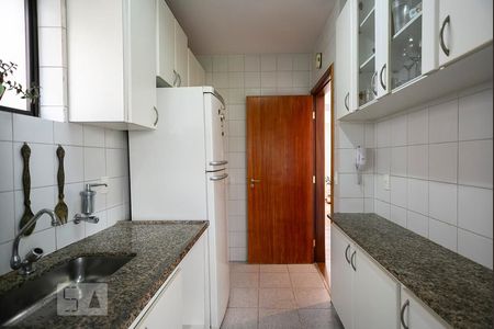 Cozinha de apartamento à venda com 2 quartos, 85m² em Gutierrez, Belo Horizonte