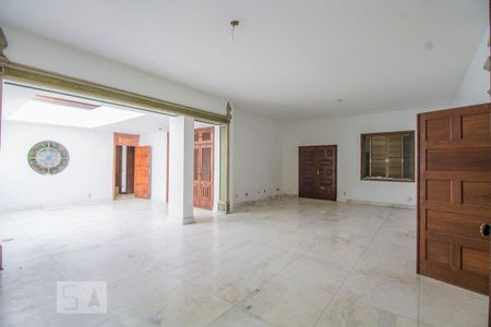 Sala de casa à venda com 3 quartos, 623m² em Cidade Jardim, Belo Horizonte