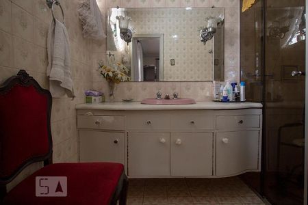 Banheiro de casa à venda com 3 quartos, 476m² em Prado, Belo Horizonte