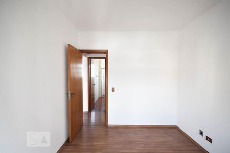 Quarto 1 de apartamento para alugar com 4 quartos, 130m² em Vila Suzana, São Paulo