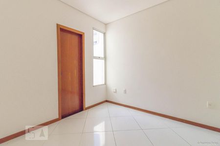 Suíte de apartamento para alugar com 3 quartos, 80m² em Fernão Dias, Belo Horizonte
