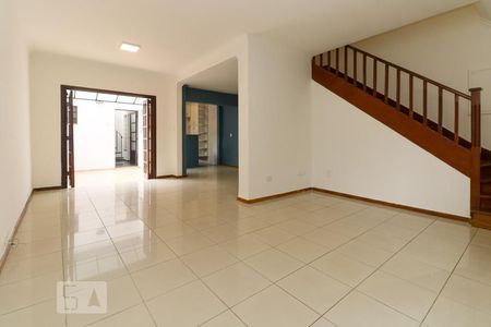 Sala de casa à venda com 3 quartos, 116m² em Pinheiros, São Paulo