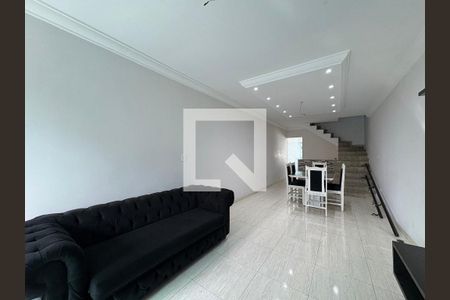 Sala de casa à venda com 3 quartos, 137m² em Vila Alzira, Santo André